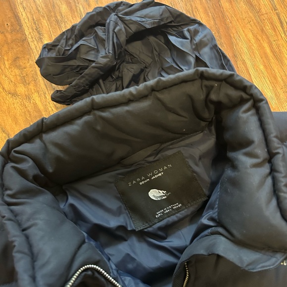 Zara Women’s Size Large Insulated Down Jacket Dark Blue With Packable Hood - Picture 4 of 11
